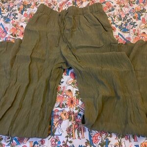 abercrombie green flowy pants